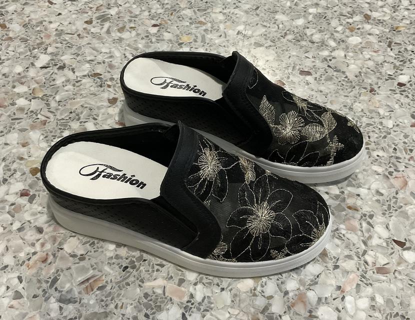 รองเท้ามือ2, รองเท้าเปิดส้น Slip-on รูปที่ 2