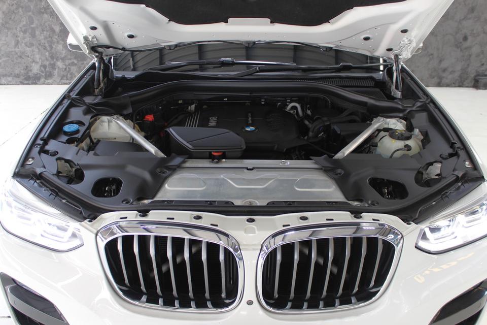 รหัสรถ AVA7335 BMW X4 xDrive20d M Sport X (G02) ปี 2021 9