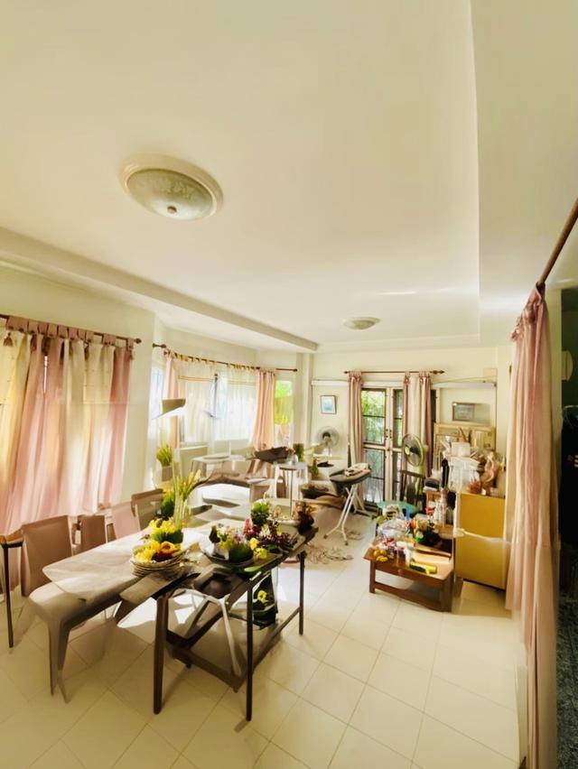 บ้านเดี่ยวหมู่บ้านศิริวรรณชวนชม 8