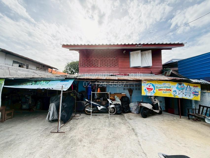 บ้านเดี่ยว บ้านสร้างเอง ซอยกรุงเทพนนท์ 12 แยก 20/1 ถนนกรุงเทพ – นนทบุรี ต.บางเขน อ.เมืองนนทบุรี จ.นนทบุรี