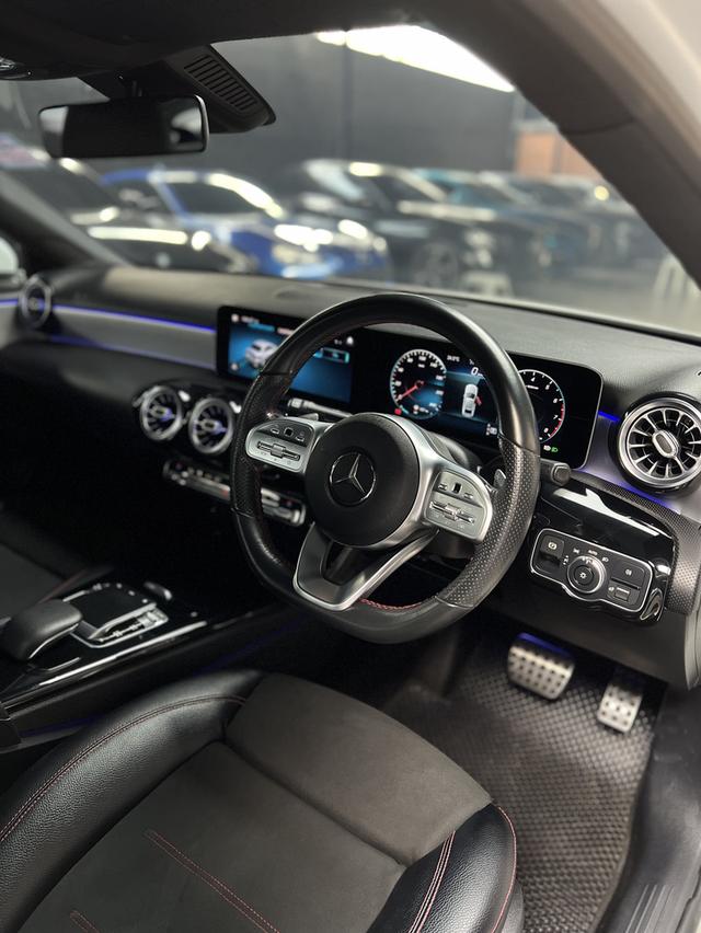 Benz A200 AMG 4