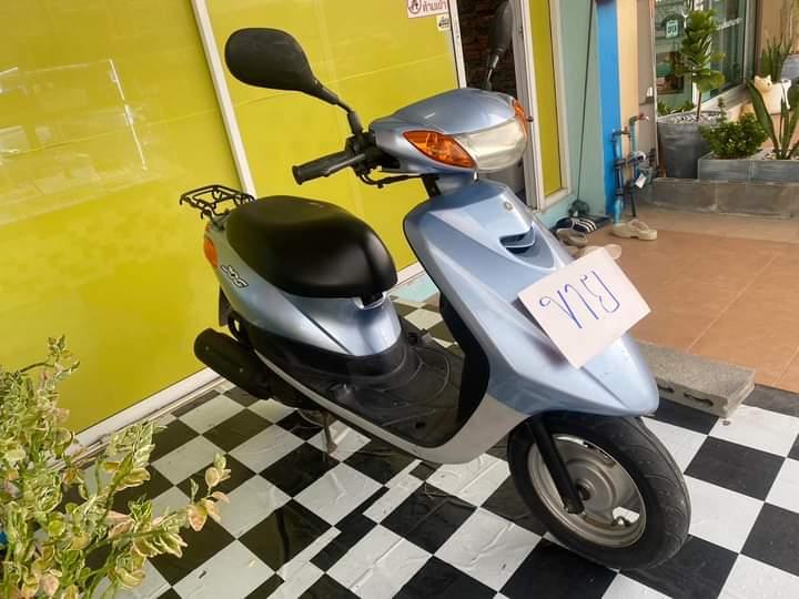 honda Dio สีเงินน 2