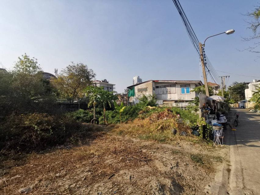 ขาย ที่ดิน ซอยลาดพร้าว 31 ขนาด 51 ตร.วา ใกล้ MRT ลาดพร้าว ทำเลหายาก แปลงสี่เหลี่ยมสวย เหมาะสร้างบ้าน โฮมออฟฟิศ 2