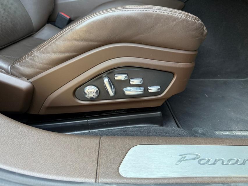 Porsche Panamera 4S เครื่องยนต์เบนซินล้วน ปี 2017 12