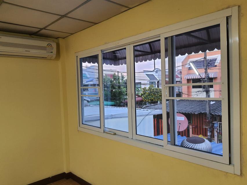 ให้เช่าทาวน์เฮ้าล์หมู่บ้านร่มรื่นวิลล์ 2 มี 2 ห้องนอน 2 ห้องน้ำ 8,000 บาท/เดือน 4