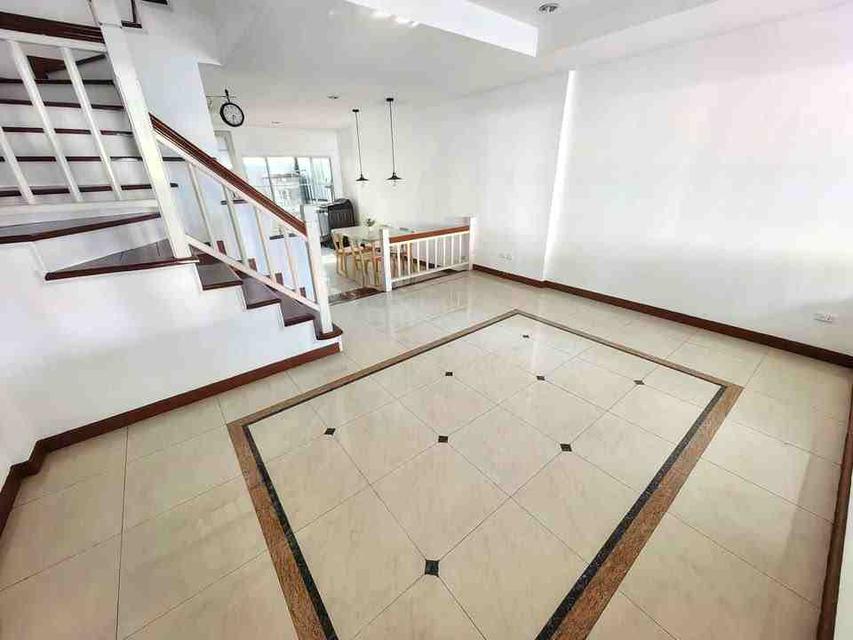 1 B1038 ให้เช่าทาวน์โฮม โครงการพาร์คแกลเลอรี่ ถนนวัชรพล 5