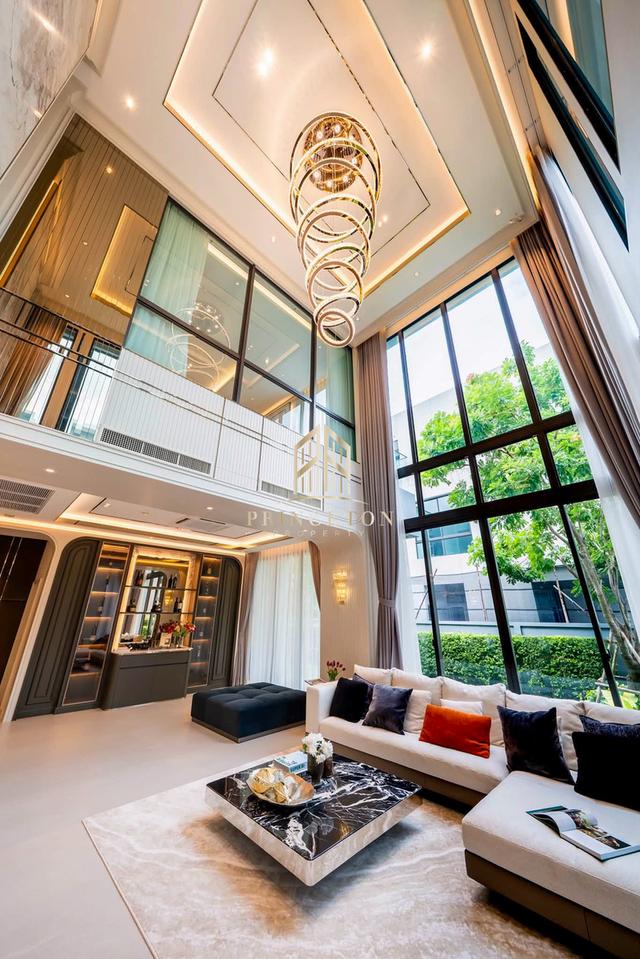 Grand Bangkok Boulevard Rama 9 – Krungthep Kreetha 4
