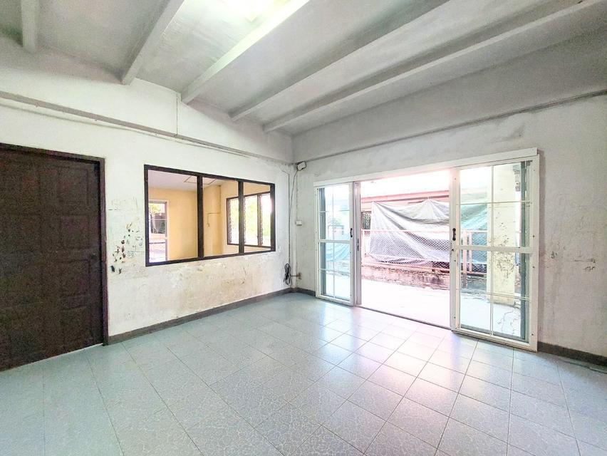 บ้านแฝด 3 ล้านบาท! ทำเลโคตรสะดวก ติดถนนติวานนท์ ใกล้ Central แจ้งวัฒนะ และ BTS สถานีปากเกร็ด! 13