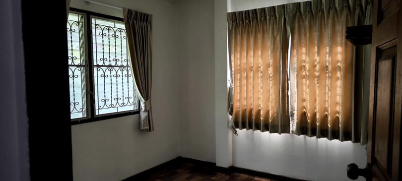 ให้เช่าบ้านเดี่ยวชั้นเดียว เนื้อที่ประมาณ 80 ตรว. หมู่บ้านกฤษดานคร 10 ถนน รัตนธิเบศร์ 6