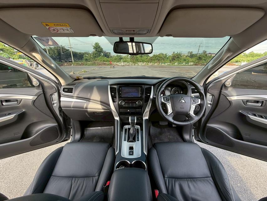 Pajero 2.4 GT Premium  NAVI 2WD ปี2018  สีเทา ดีเซล  14