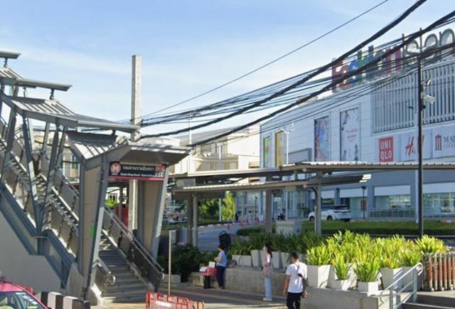 ให้เช่าโกดัง หรือ ที่ดินถมแล้ว MRTวงแหวนรามอินทรา แฟชั่น600ม. ติดถนนใหญ่ 141 ตร.วา. MRT นพรัตน 1.4 กม. ทำเลดี .รพ.นพรัตน 2