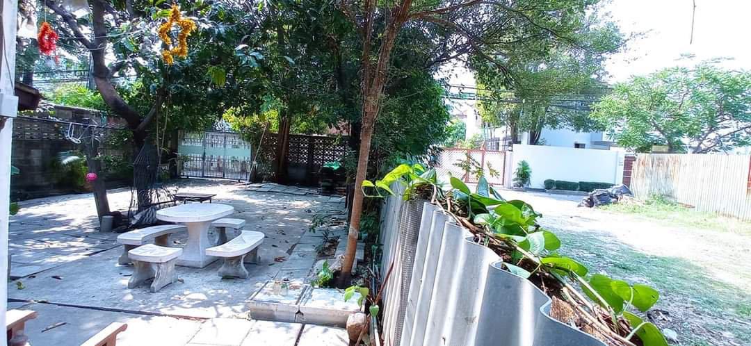 รูป ขายบ้านถนนลาดพร้าว ใกล้รถไฟฟ้าสายสีเหลืองสถานีภาวนา 4