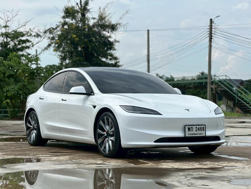 Tesla Model 3 Highland Long Range 2024 8
