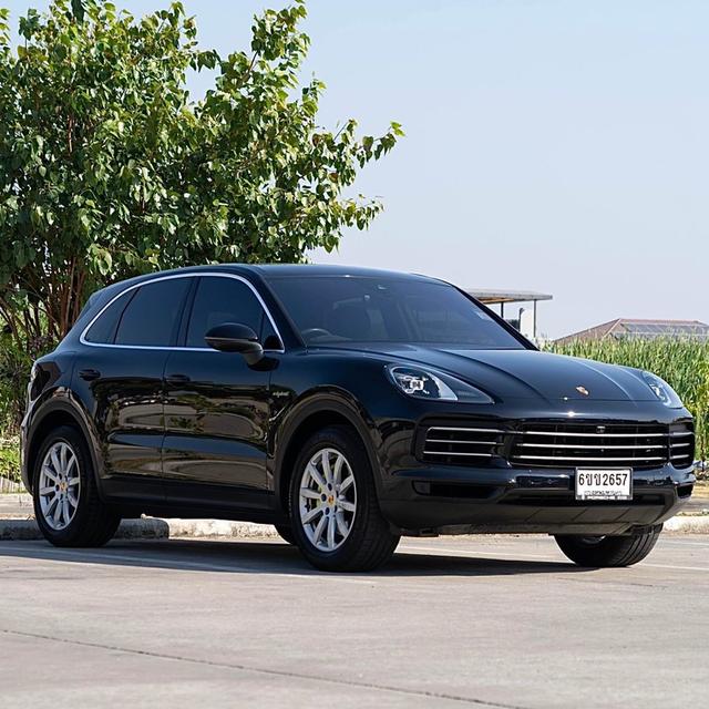 รหัสรถ 12AT2657 2020 : Porsche Cayenne e-hybrid 3.0 SUV 4WD