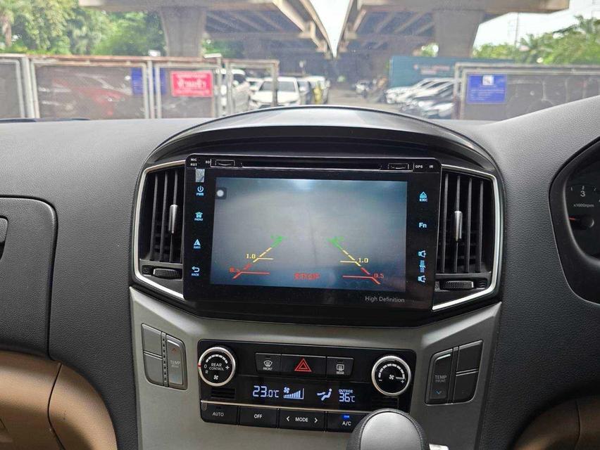(แจ้งรหัสรถ WMT6340) Hyundai H1 Elite ปี 2023 รูปที่ 12