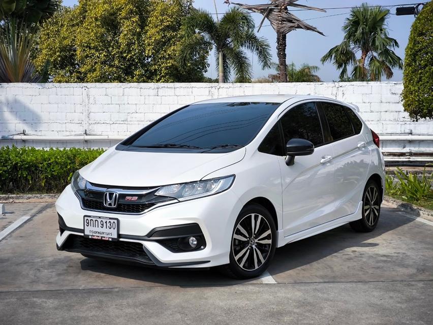 Honda Jazz 1.5RS 2019 รถสวยพร้อมใช้งาน 3