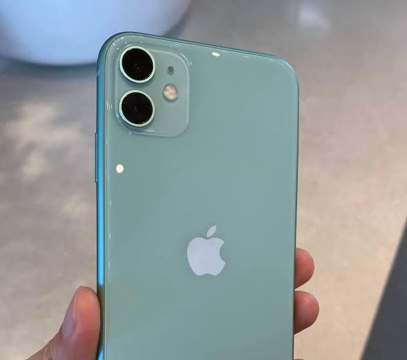 iphone 11 สีเขียว 3