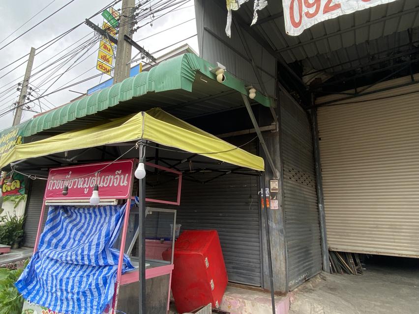 ขายบ้านพร้อมที่ดิน 123 ตารางวา ติดถนน ศาลายา -นครชัยศรี ตัวบ้านตอกเสาเข็มพร้อมสร้างตึกได้ 10