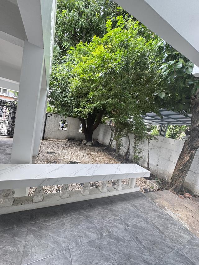 (Owner Post) ขายบ้านเดี่ยว Airport link หัวหมาก รีโนเวทใหม่ 83 วาหลังติดคลอง 10