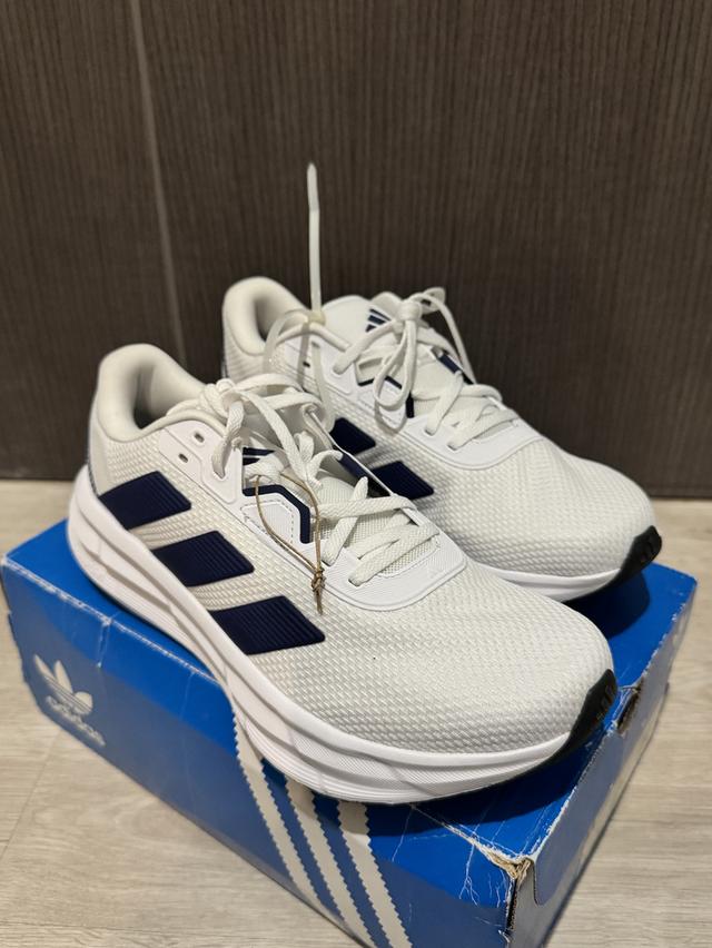 Adidas Galaxy 7 Cloudfoam Color Cloud White / Dark Blue (9US / 8.5UK) No Box! No Used! รูปที่ 1