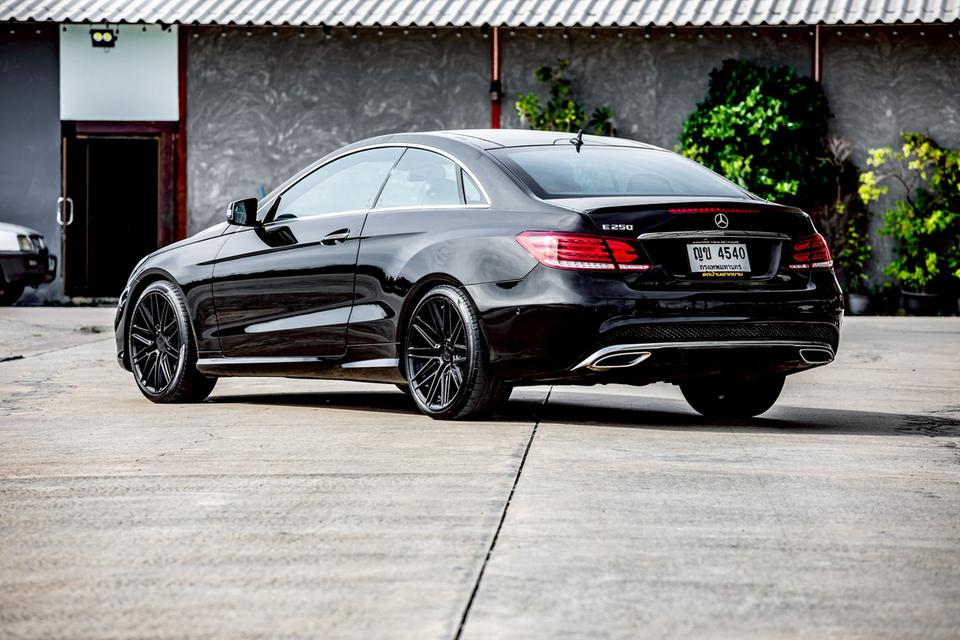 BENZ E250 Coupe ปี 2017 สีดำ  สวย สภาพดีมากๆ 10