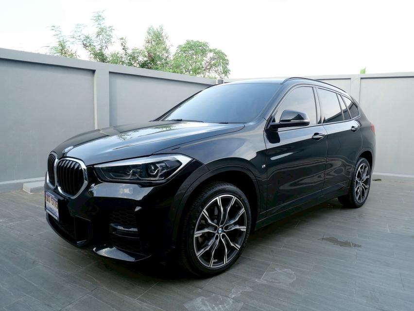 Bmw X1 sDrive20d M-Sport 2022 สีดำ ไมล์น้อย