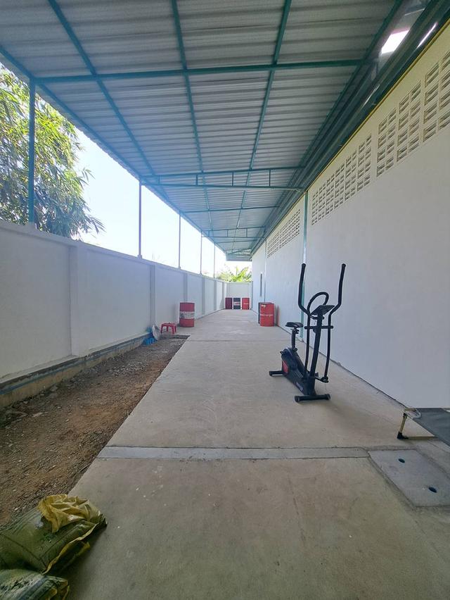 ขายโรงงานมือหนึ่งพร้อมใช้ นาดี สมุทรสาคร เลียบคลองสี่วาพาสวัสดิ์ 1 ไร่ 1,700 ตรม.ขอใบรง.4 ได้ ใกล้เอกชัย-พระราม2 โรงงานสวย โครงสร้างแข็งแรง 4