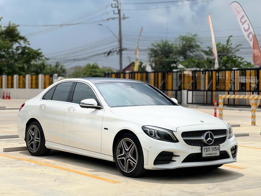 (แจ้งรหัสรถ NCT165) Mercedes Benz C300e AMG Dynamic ปี 2019 จด 2020