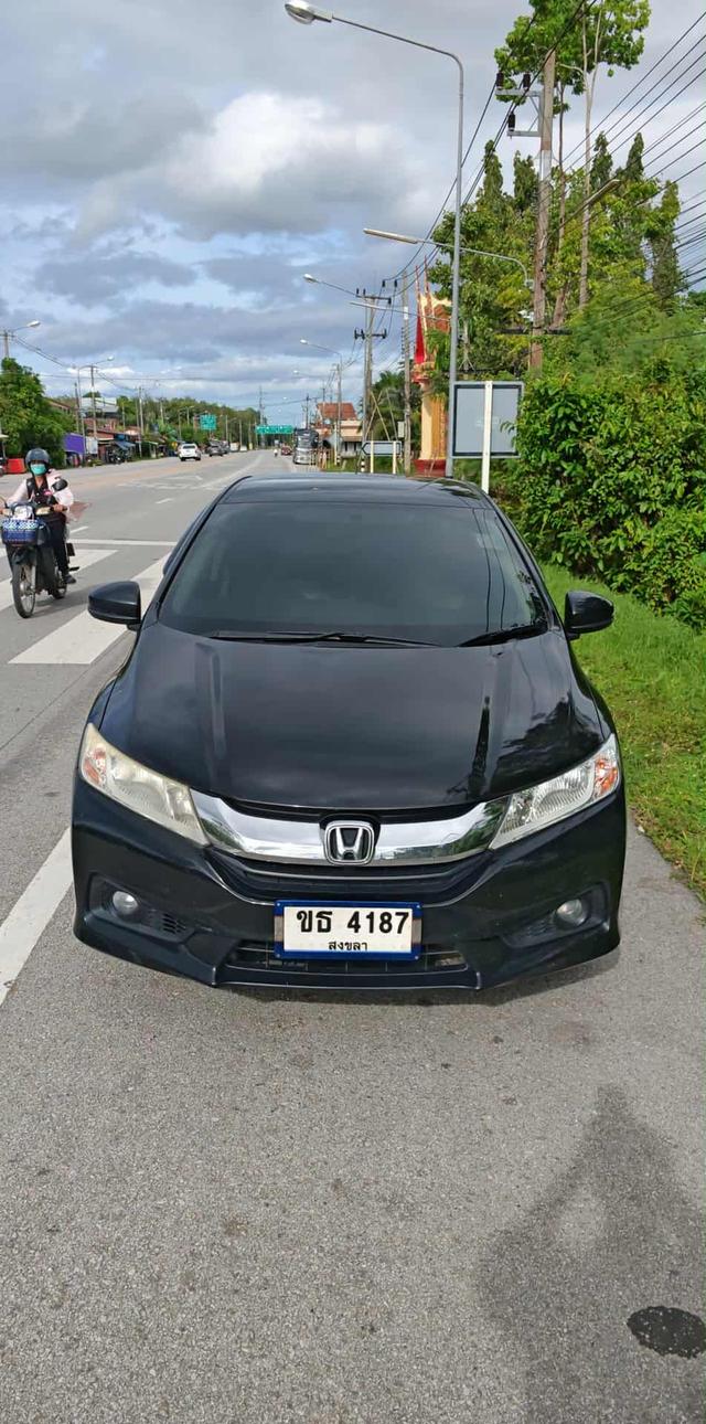 Honda city ปี 2015 รุ่น v