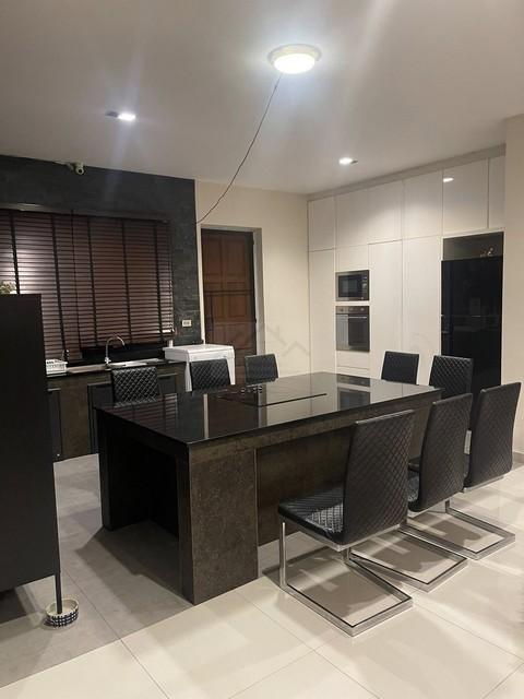 ขายบ้านเดี่ยว 2 ชั้น 2 หลัง สไตล์ โมเดิร์น บนเนื้อที่ 1 ไร่ ซอยจรัญสนิทวงศ์ 35 พูลวิลล่า กลางเมือง ใกล้โรงพยาบาลศิริราช 6