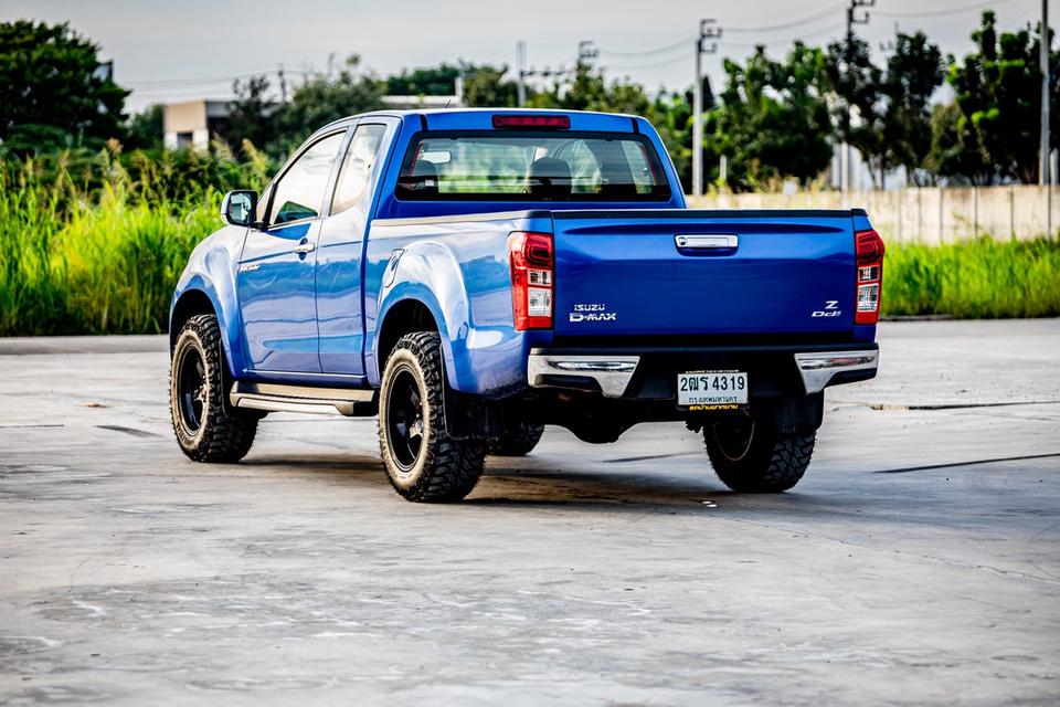 ISUZU D-MAX Hi-lander Cab 1.9 Ddi L ปี 2019 สีน้ำเงิน  7