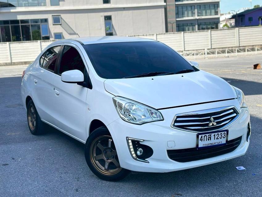 MITSUBISHI ATTRAGE 1.2GLX (MNC) เกียร์ธรรมดา สีขาว ปี 2017