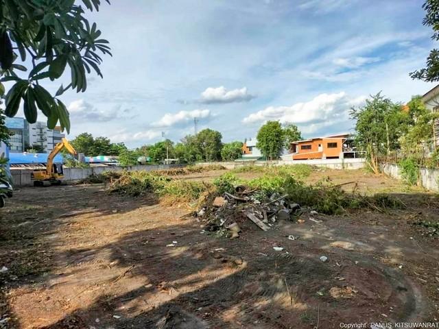 ขายที่ดินเปล่าถมแล้ว 2 ไร่ 3 งานกว่า ย่านวัชรพล ติดถนนสุขาภิบาล 5 ใกล้ทางด่วน ใกล้ตลาดวงศกร **ติดริมถนน มองเห็นง่าย เหมา 4