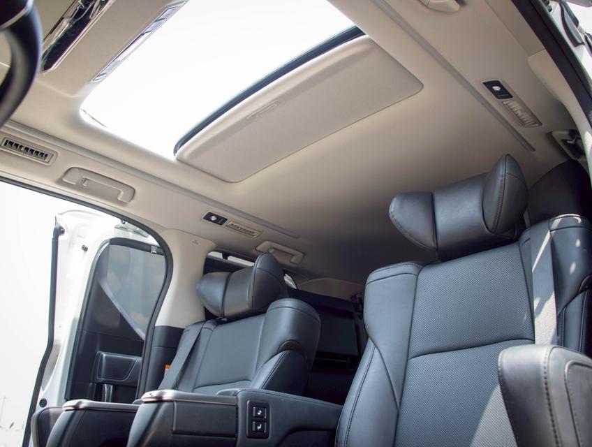 TOYOTA ALPHARD 2.5L SC PACKAGE 2023 14