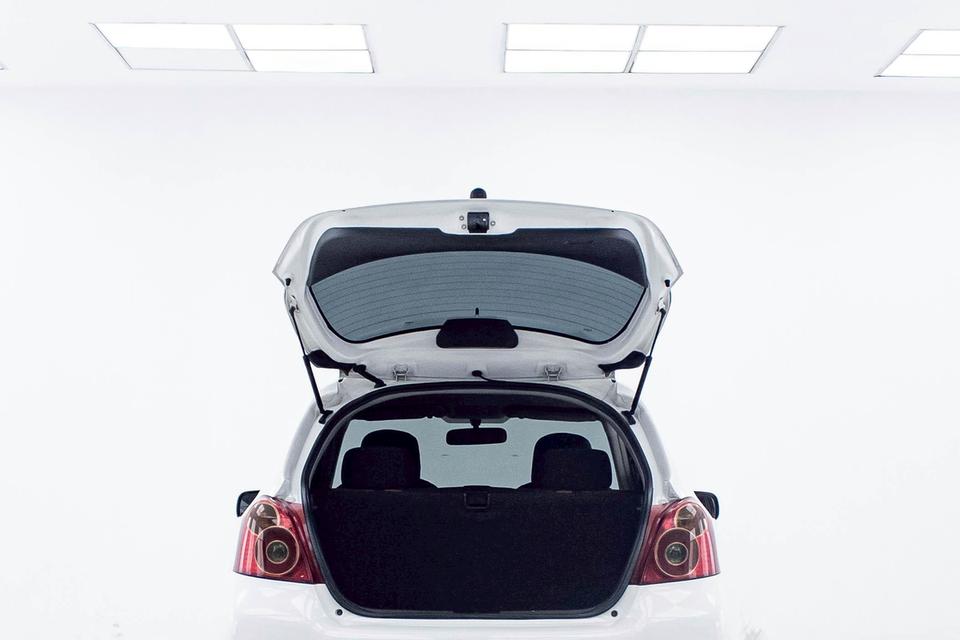 TOYOTA YARIS 1.5 J 2009  15