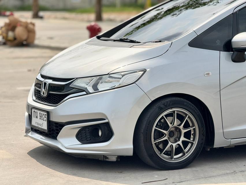 HONDA NEW JAZZ GK 1.5 S   Y2018 สีเทาออโต้  8