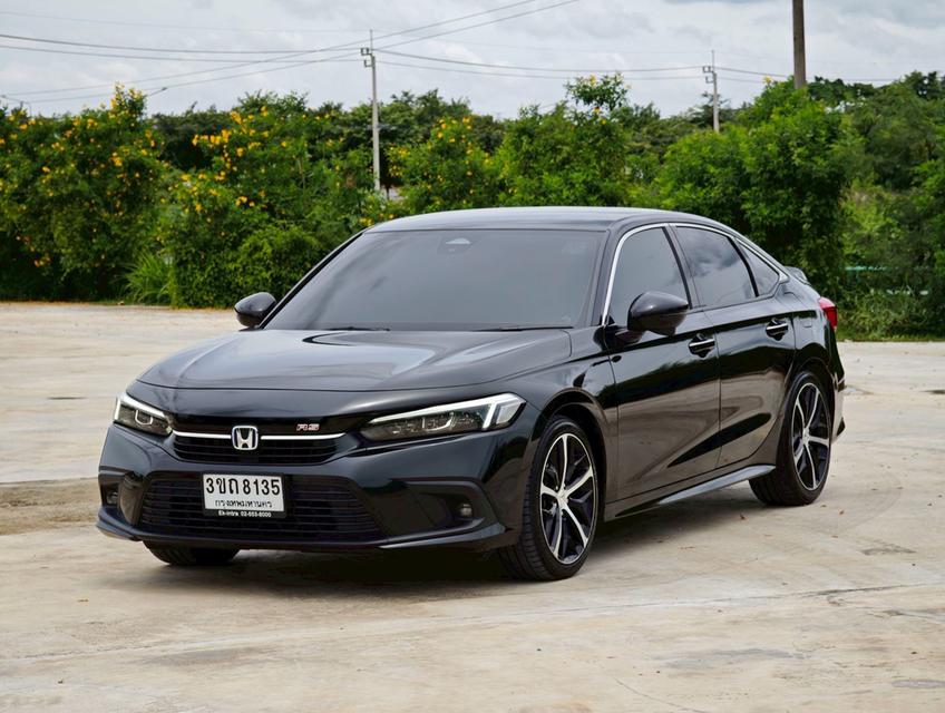HONDA CIVIC FE Sedan 4dr e:HEV RS E-CVT FWD 2.0 Y22. สีดำ  เกียร์ออโต้