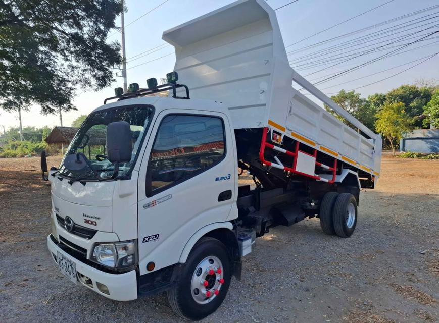 HINO DUTRO XZU650 รถบรรทุก 6 ล้อ มือ 2 2