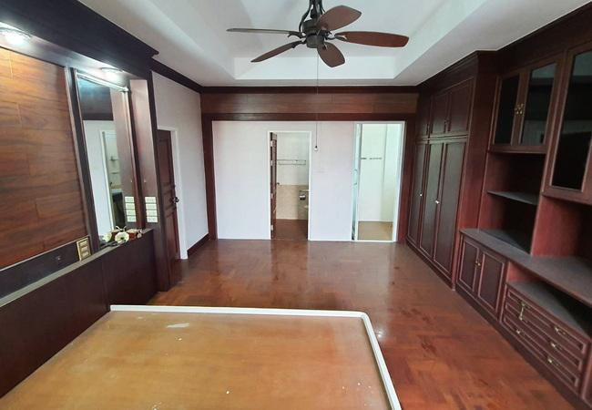 ขายและให้เช่าบ้านเดี่ยว หมู่บ้านราชตฤณมัย พหลโยธิน เนื้อที่ 106 ตร.ว. 2 ชั้น 4 นอน 4 น้ำ 7