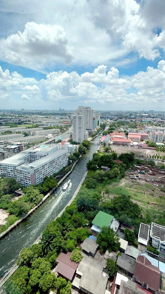 ห้องใหม่เอี่ยม คอนโด เดอะ ลิฟวิ่น รามคำแหง ชั้น 29 ขนาด 33 ตรม ใกล้ The Mall บางกะปิ 13