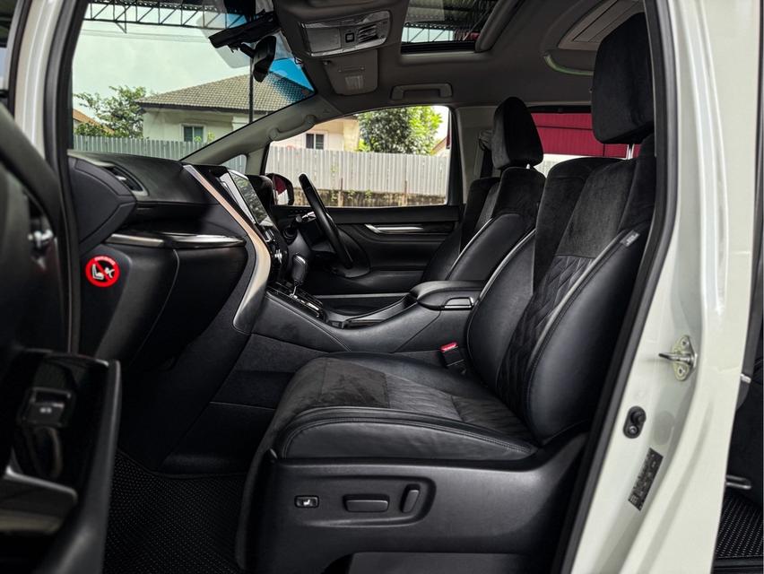 รหัสรถ WRT9108 2016 TOYOTA VELLFIRE, 2.5 12