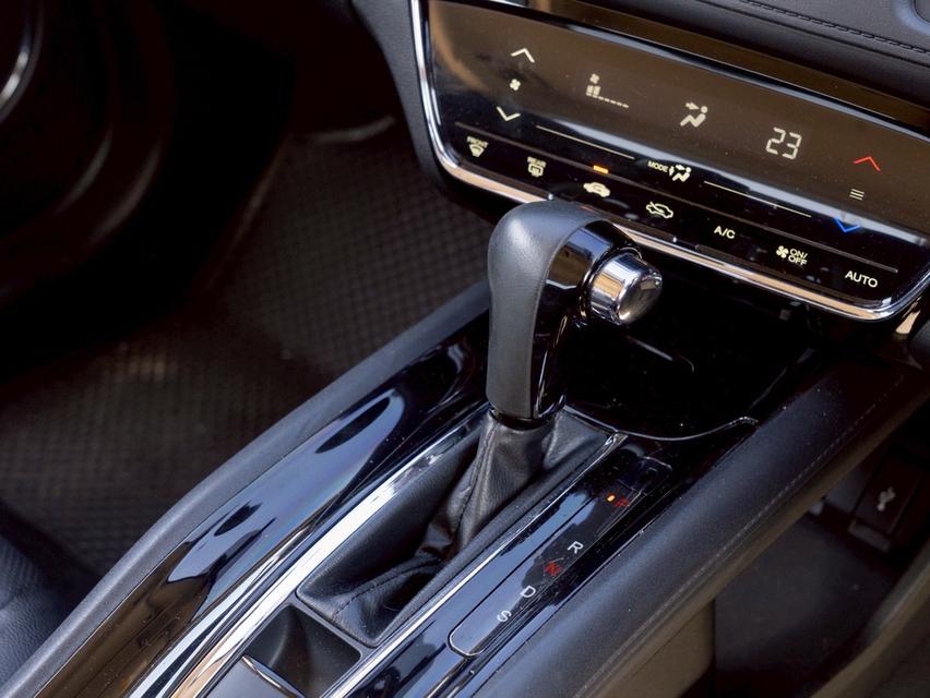 รหัสรถ 12AT51 HONDA HR-V 1.8 EL ( MNC ) | ปีจด : 2019 10
