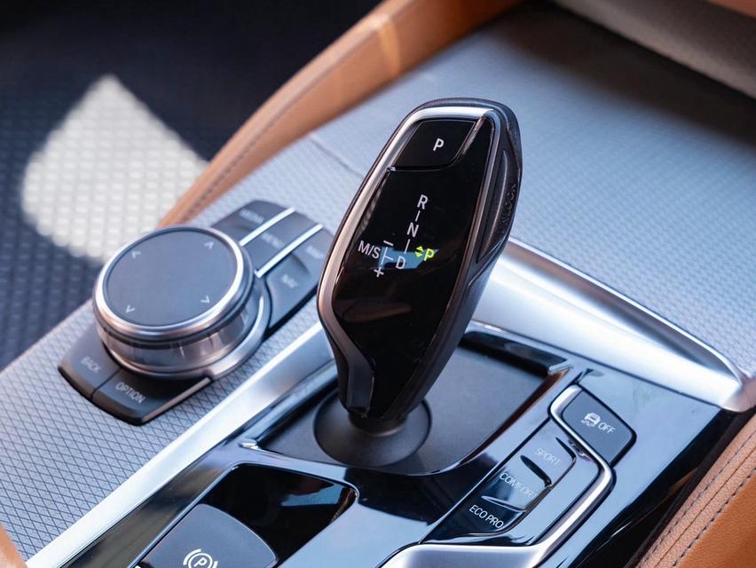 (แจ้งรหัสรถ 12AT9394) BMW 530e 2.0 M Sport โฉม G30 | ปีจด : 2020 รูปที่ 16