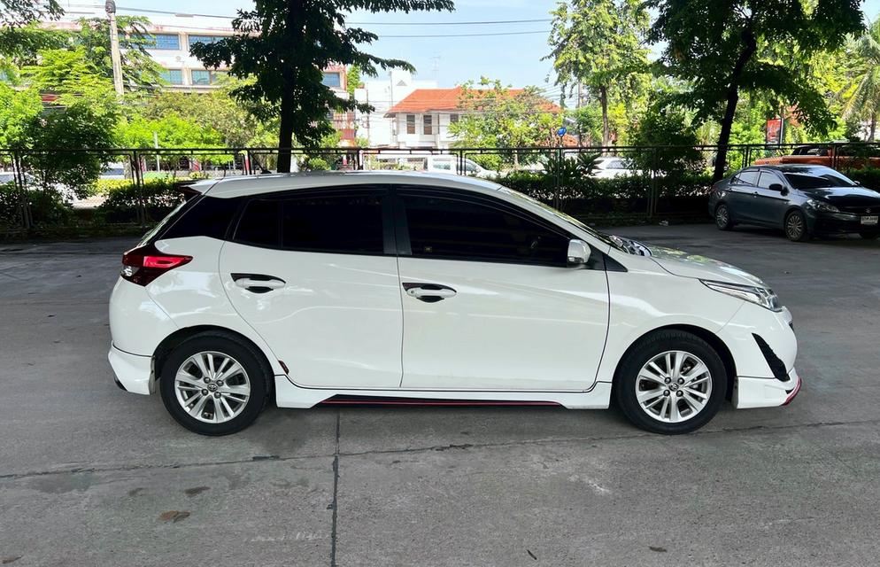 Toyota Yaris 1.2 E Hatchback Auto ปี 2019