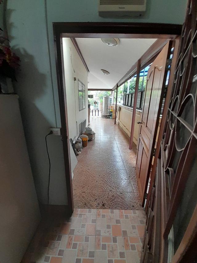 บ้านมือสอง หมู่บ้านสีวลี 9