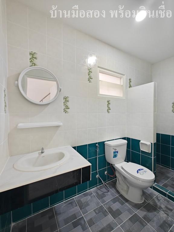 หมู่บ้านอู่ทองเพลส5 คลอง3 เปียร์นนท์ 5