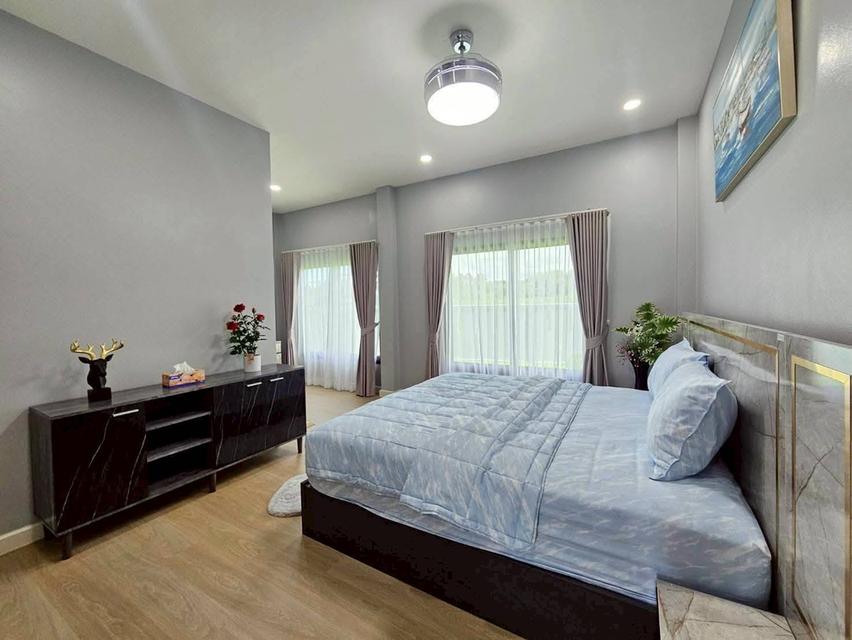 บ้านพักตากอากาศสุดหรู ใกล้ทะเลบางเสร่ พื้นที่กว้าง น่าอยู่มาก 9