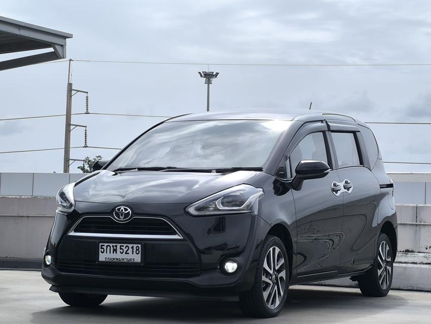 TOYOTA SIENTA 1.5V 2016