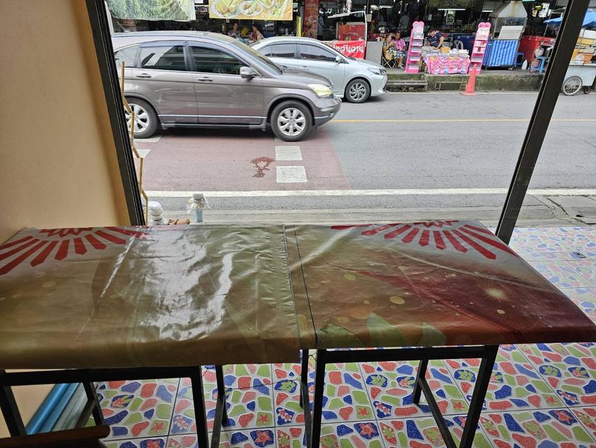 พื้นที่หน้าร้านให้เช่า 2