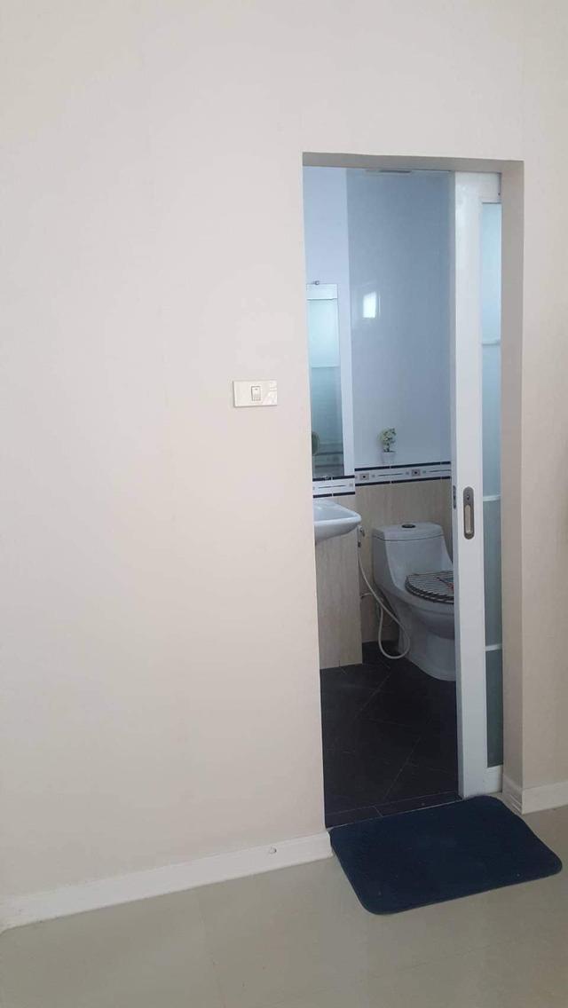 คอนโดมิเนี่ยม 2 ห้องนอน 2 ห้องน้ำ 1 ห้องรับแขก 11